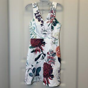 SHILLA Sleeveless V-Neck Floral Mini-Dress Size XS